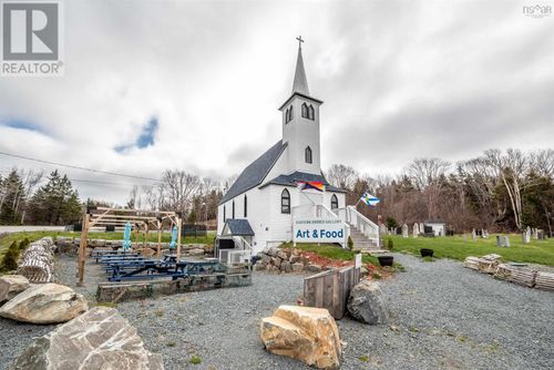 40 E Chezzetcook Rd, Head Of Chezzetcook, NS, B0J2L0 | Card Image