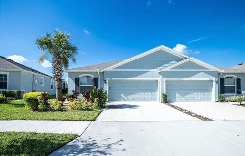 7916 Stonebrook Cir, WESLEY CHAPEL, FL, 33545-2205 | Card Image