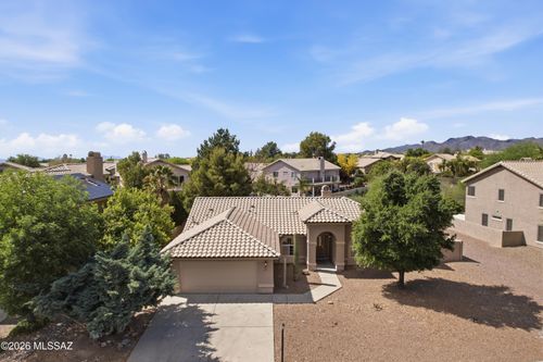 11079 N Mountain Breeze Drive, Oro Valley, AZ, 85737 | Card Image