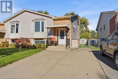 8372 Mundare Cres, Niagara Falls, ON, L2G7M5 | Card Image