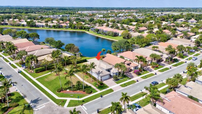8640 Via Avellino, House other with 3 bedrooms, 2 bathrooms and null parking in Lake Worth FL | Image 45