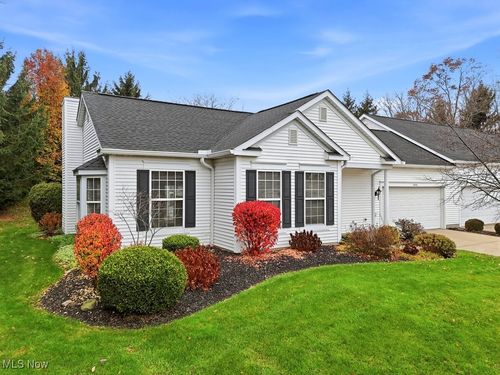 5096 Andover Cir, Stow, OH, 44224-6017 | Card Image