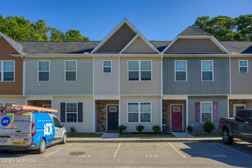 142 Beacon Woods Dr, Holly Ridge, NC, 28445-8716 | Card Image