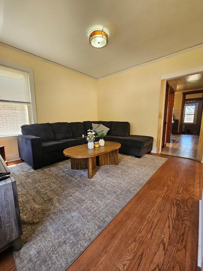 Refinished hardwood floors 2022 | Image 4