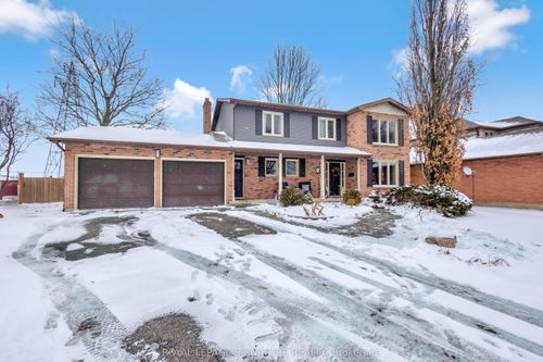 31 Pioneer Pl, Brantford, ON, N3R7G7 | Card Image