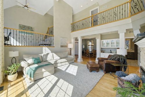 121 Boulder Dr, Lake In The Hills, IL, 60156-4434 | Card Image