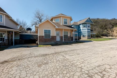 517 Ne 1st Street, Mineral Wells, TX, 76067 | Card Image