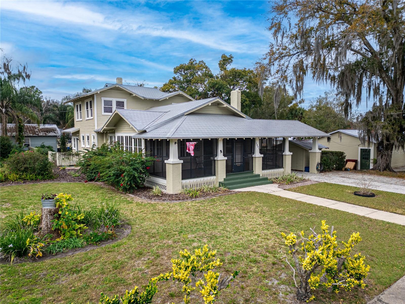 Roux St, Plant City, FL 33563
