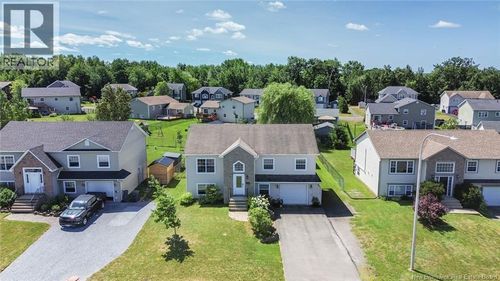 14 Hallihan Dr, Oromocto, NB, E2V0C5 | Card Image