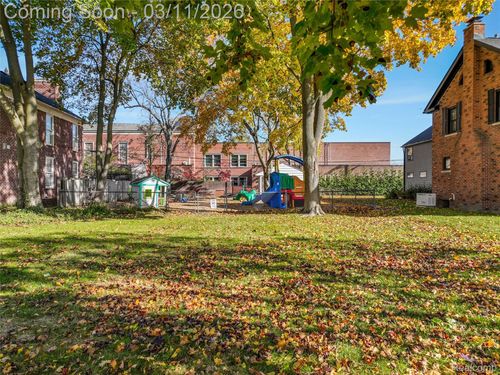 0000 Larchlea Dr, Birmingham, MI, 48009 | Card Image