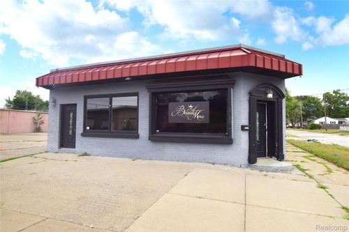 2521 Fenton Rd, Flint, MI, 48507-1569 | Card Image