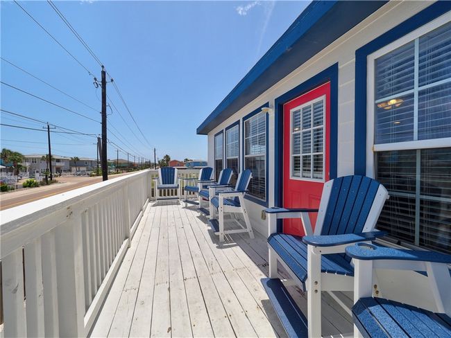 514 Royal Palm Dr, House other with 3 bedrooms, 3 bathrooms and 4 parking in Port Aransas TX | Image 36