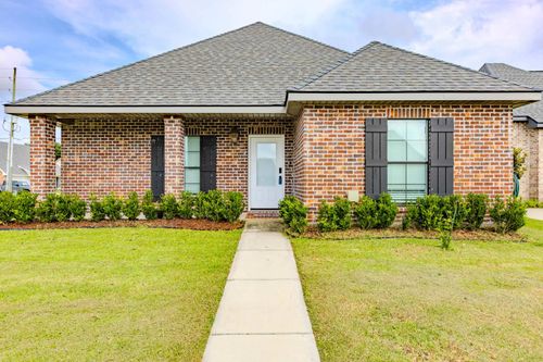 379 Shoal Dr, Houma, LA, 70360-5072 | Card Image