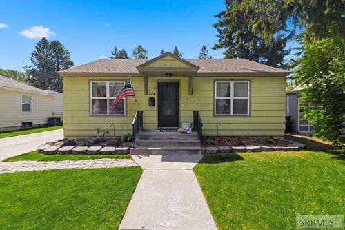 224 E 24th St, Idaho Falls, ID, 83404-6948 | Card Image