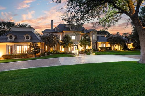4505 Tour 18 Dr, Flower Mound, TX, 75022-6447 | Card Image
