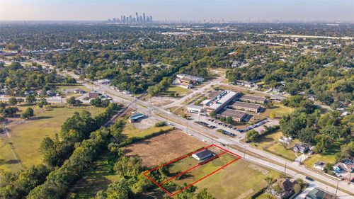 7210 Lockwood Dr, Houston, TX, 77016-7030 | Card Image
