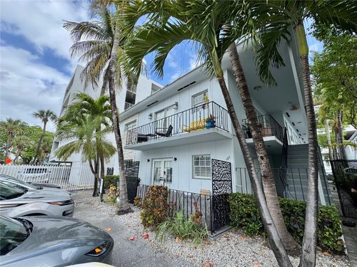 apt-15-1611 West Ave, Miami Beach, FL, 33139-2305 | Card Image