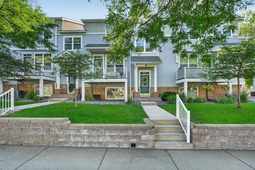 5-1667 Village Trl E, Maplewood, MN, 55109-5813 | Card Image