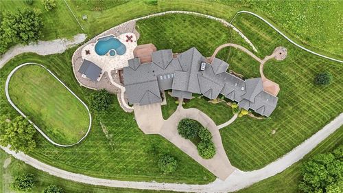 5805 Malcolm Lake Rd, Edgerton, MO, 64444-9024 | Card Image