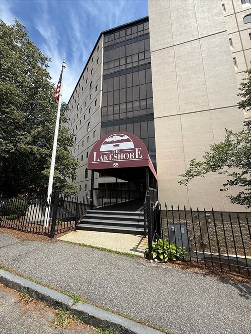 227-65 Lake Ave, Worcester, MA, 01604-1167 | Card Image
