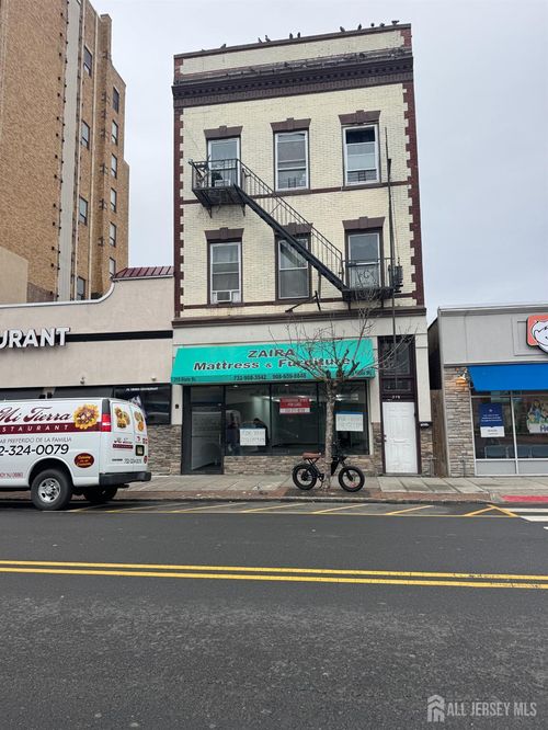 319 State St, Perth Amboy, NJ, 08861-4150 | Card Image