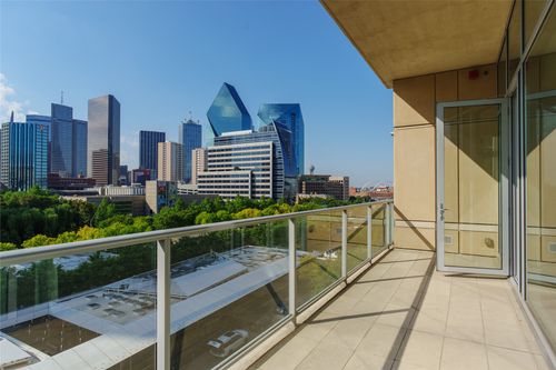 unit-51-2025 Woodall Rodgers Fwy, Dallas, TX, 75201-2346 | Card Image
