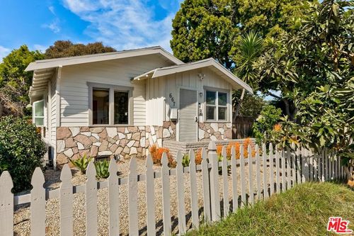 667 Marine St, Santa Monica, CA, 90405-5644 | Card Image