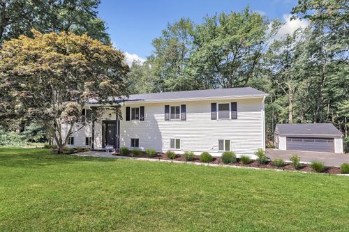 51 Great Oak Rd, Shelton, CT, 06484-5210 | Card Image