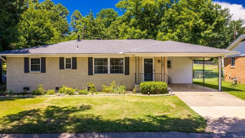 1301 Holloway St, Morrilton, AR, 72110-3711 | Card Image