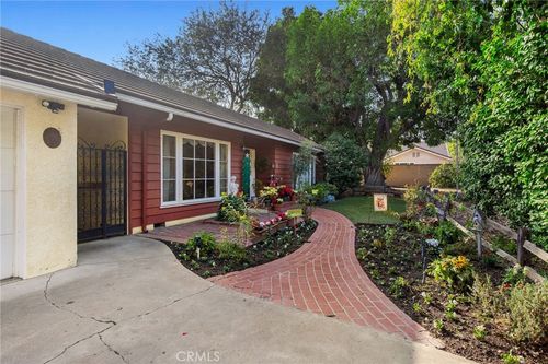 11252 Chapman Ave, Garden Grove, CA, 92840-3316 | Card Image