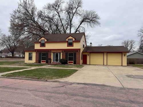 8 N Yale St, Vermillion, SD, 57069-2719 | Card Image