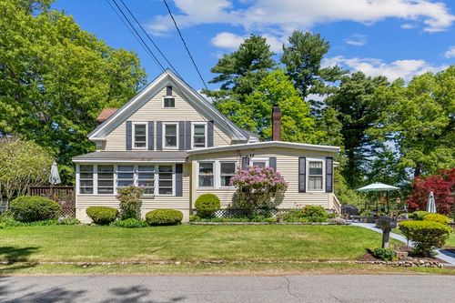 14 Naylor St, North Chelmsford, MA, 01863-2211 | Card Image