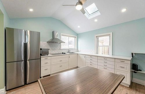 326 Exhibition St, Guelph, ON, N1H4S2 | Card Image