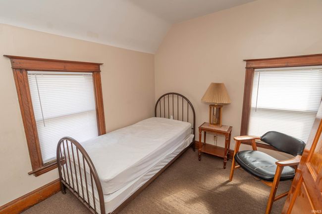 301 W Jackson Blvd, Home with 6 bedrooms, 3 bathrooms and null parking in Elkhart IN | Image 16