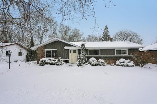1611 17th Avenue, Grafton, WI, 53024 | Card Image