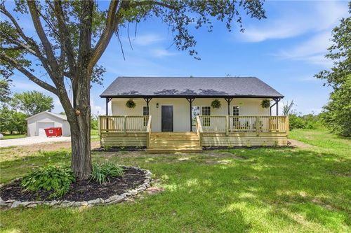 36 Sw 1421st Rd, Holden, MO, 64040-8438 | Card Image