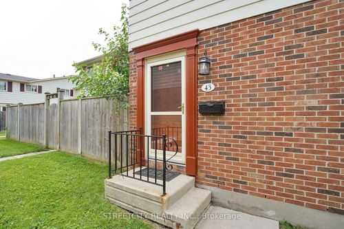 43 Conway Dr, London, ON, N6E2H4 | Card Image