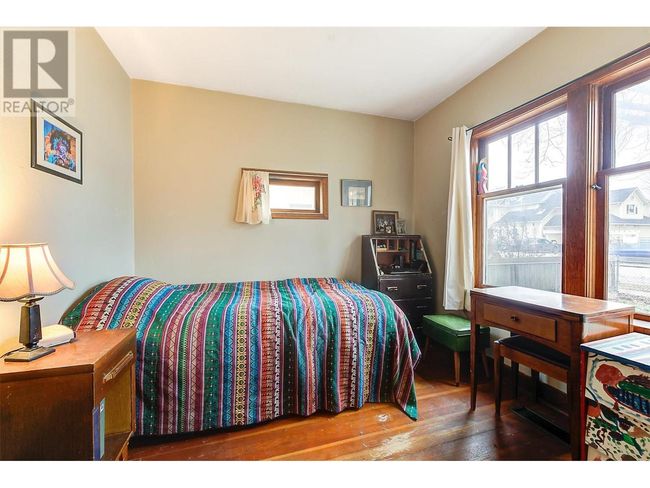 866 Dehart Ave, House other with 3 bedrooms, 1 bathrooms and 2 parking in Kelowna BC | Image 11