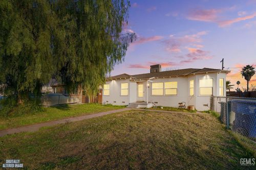 508 El Prado Dr, Bakersfield, CA, 93304-3923 | Card Image