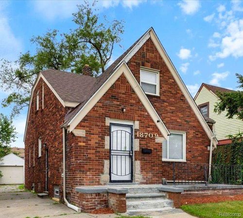 18709 San Juan Dr, Detroit, MI, 48221-4120 | Card Image