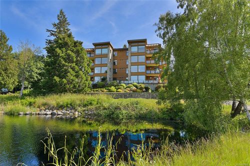 403-5327 Cordova Bay Rd, Saanich, BC, V8Y2L3 | Card Image