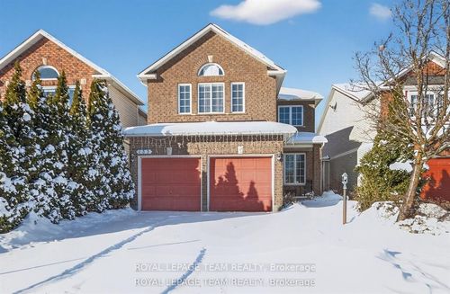 135 Stoneway Dr, Nepean, ON, K2G6P5 | Card Image