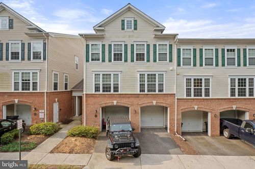 116-7049 Huntley Manor Ln, ALEXANDRIA, VA, 22306-5113 | Card Image