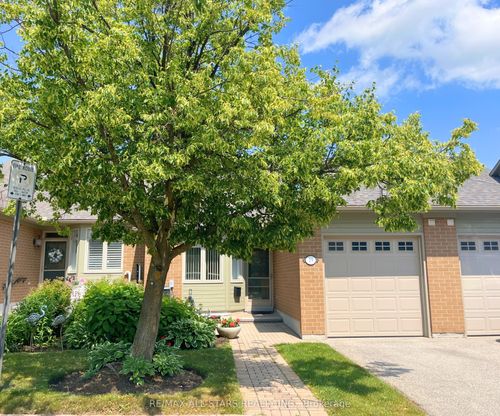 19 Christina Falls Way, Markham, ON, L6E1B4 | Card Image