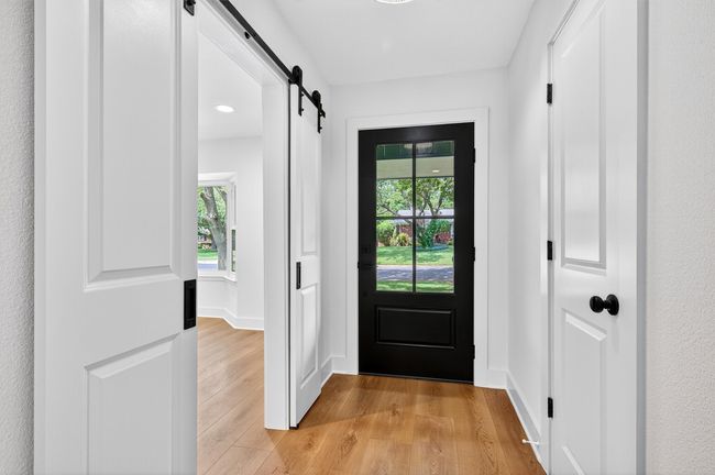 2705 N Ricketts St, House other with 3 bedrooms, 2 bathrooms and null parking in Sherman TX | Image 6