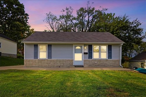 1004 Mary Kay Ln, Platte City, MO, 64079-9307 | Card Image