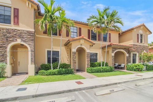 8936 W 35th Ln, Hialeah, FL, 33018-1887 | Card Image