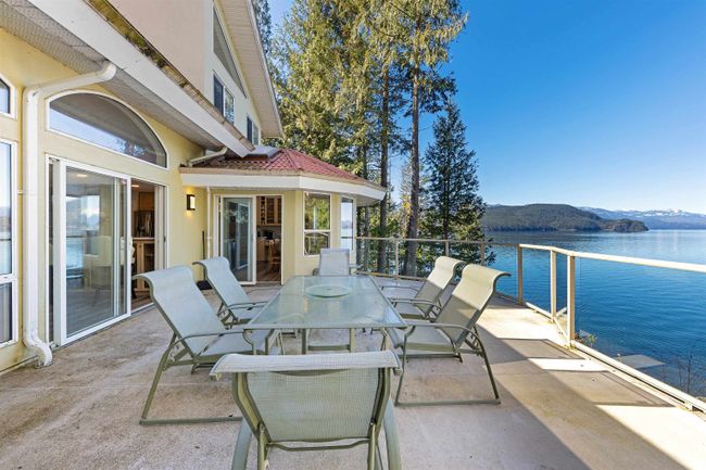7209 Rockwell Drive, House other with 6 bedrooms, 4 bathrooms and 6 parking in Harrison Hot Springs BC | Image 20