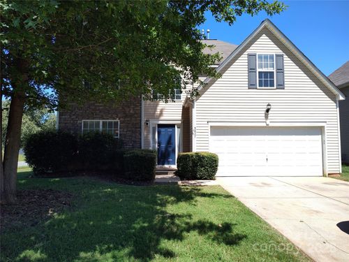 3627 Pauline Ln, Charlotte, NC, 28216-8916 | Card Image