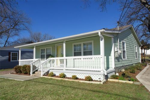 201 Water St, Whitesboro, TX, 76273-2115 | Card Image